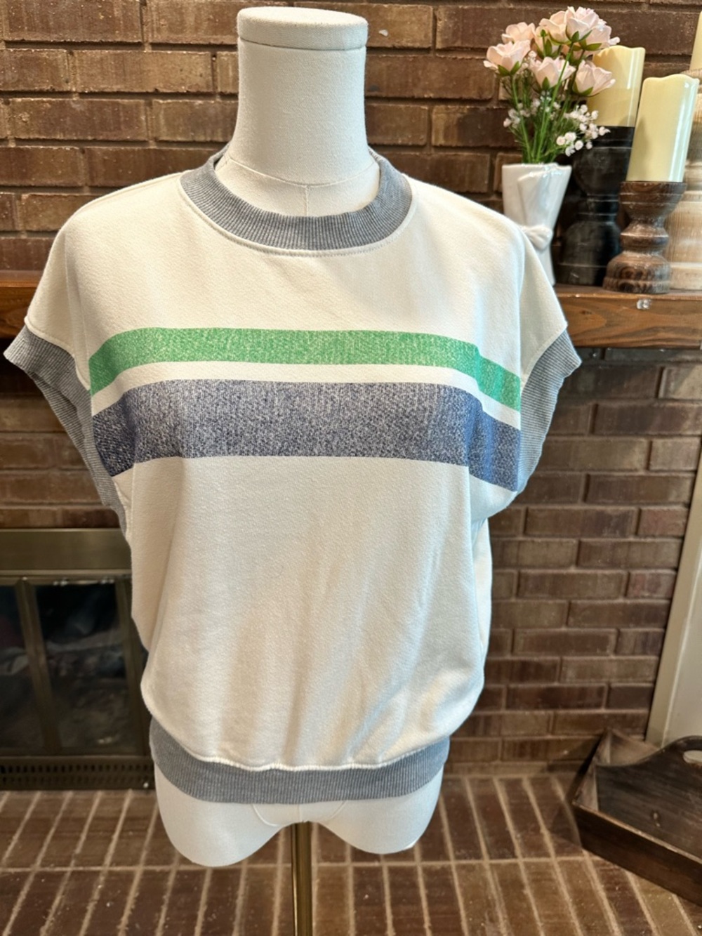 SUNDRY Made in USA Cap Sleeve Chest Stripe Sweatshirt M